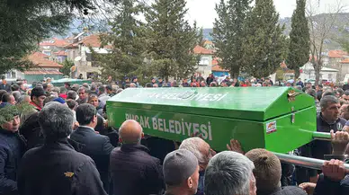 Antalya Dönüşü Can Veren 7 İşçi Toprağa Verildi